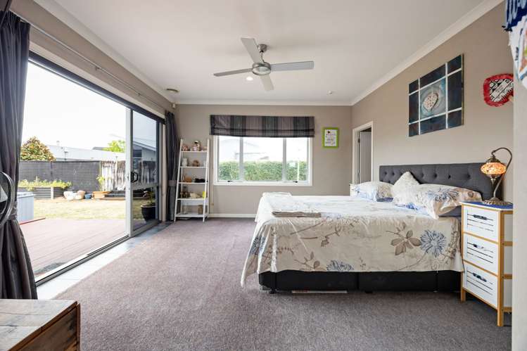 13 Palliser Drive Huntington_14