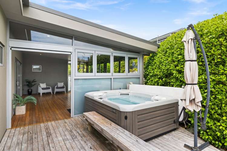 15 Lightning Ridge View Waimarama_13