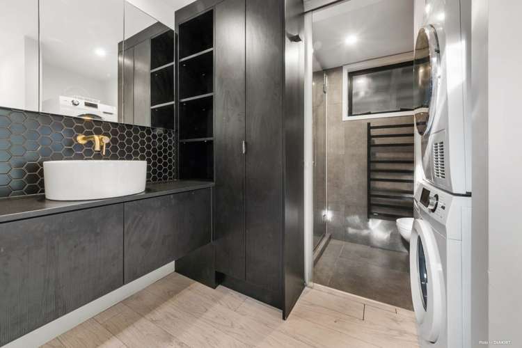 212 Ara-Kotinga Whitford_30