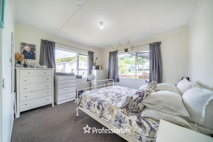 4 Bexley Grove Wainuiomata_19