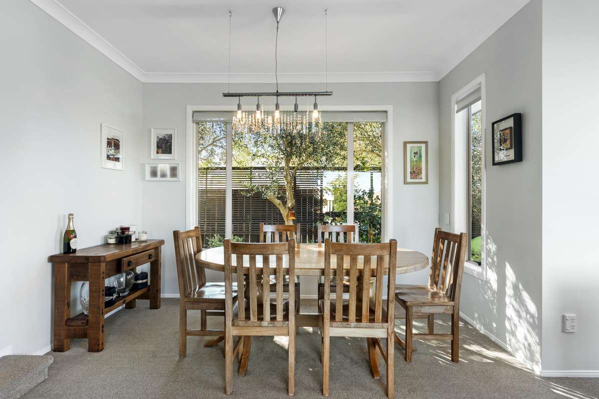 12 Kentia Way_1