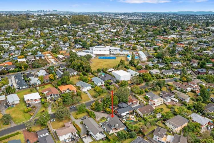 25 Mayfair Crescent Mairangi Bay_25