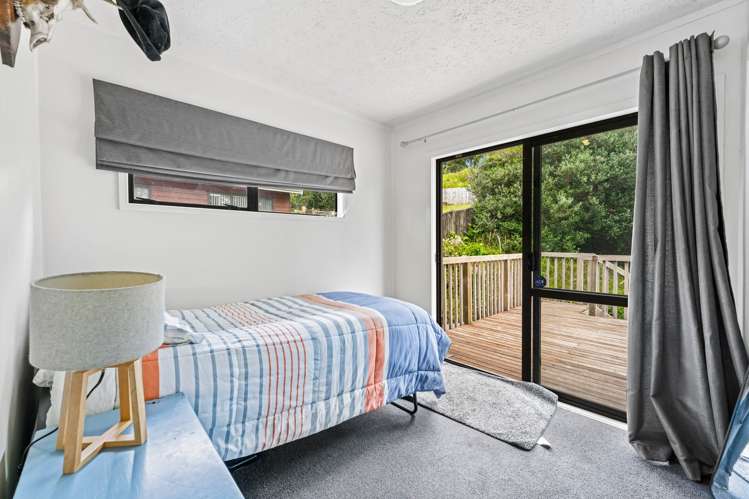 45 John Dee Crescent Red Beach_13