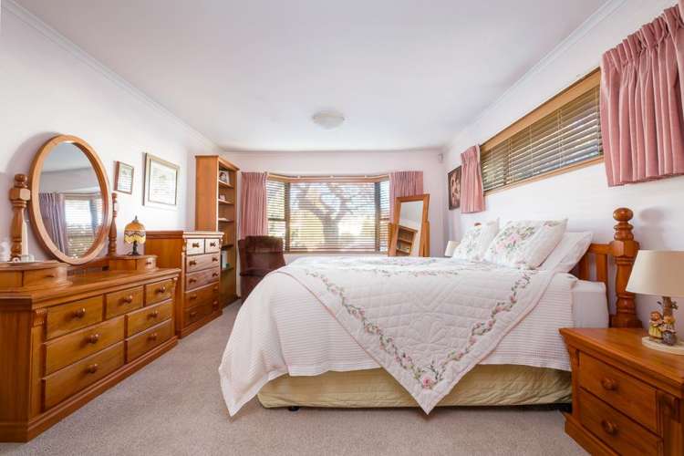 55 Frankleigh Street Somerfield_11