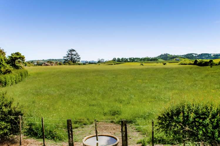 Upland Road Egmont Village_13