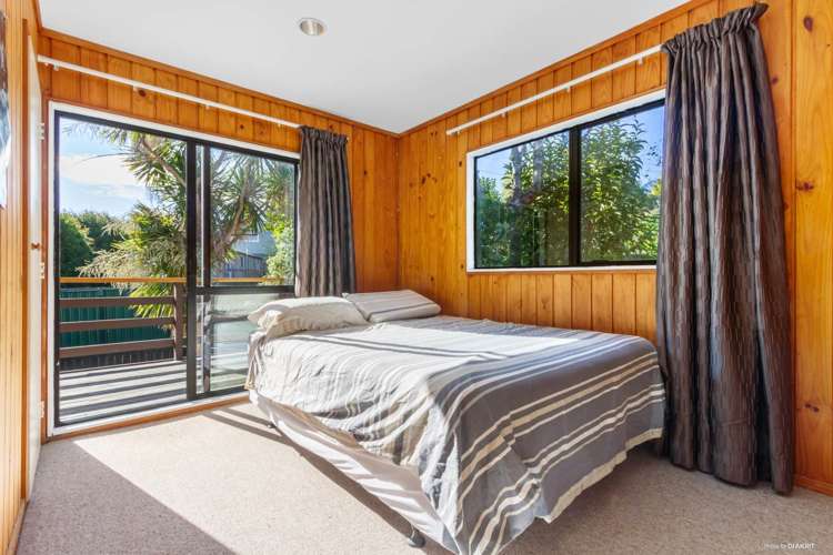 1/7 Derwent Crescent Titirangi_9