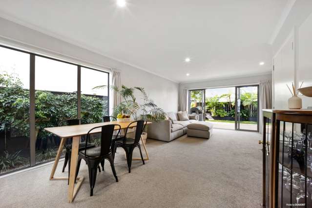 Freestanding Living, With Room to Breathe