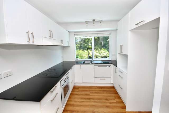2/130 Spinella Drive Bayview_1