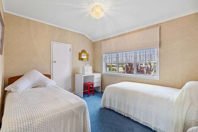 1 Matua Road Matua_19