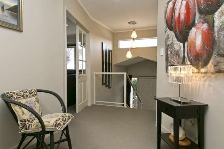 2/40 Shepherd Road Waipahihi_12