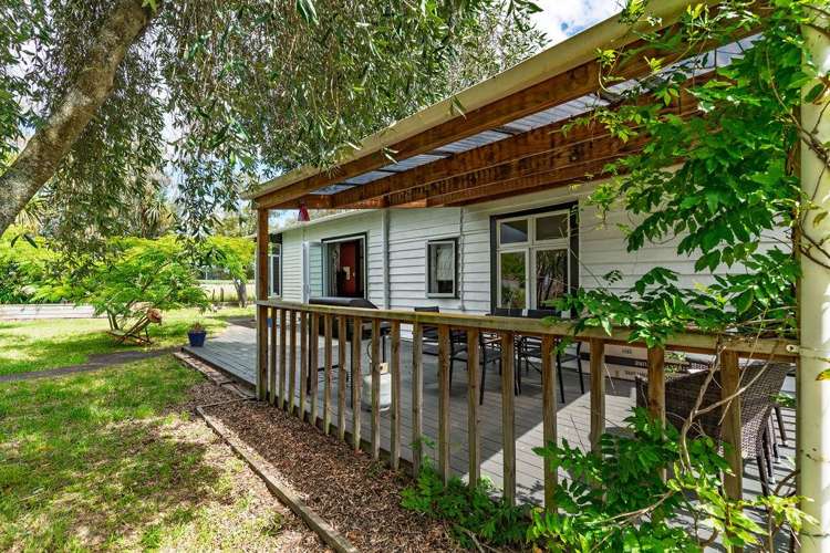 61 Hilton Road Carterton_2