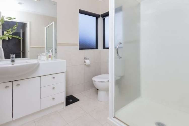 127 Middlefield Drive Flat Bush_15