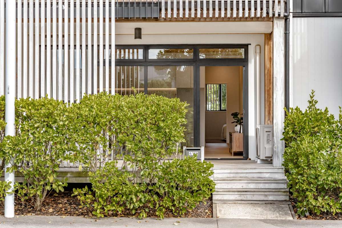 4/165 Hobsonville Point Road_1
