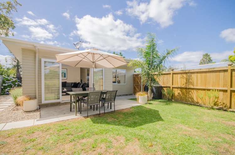 17 Brennan Avenue Te Atatu Peninsula_13