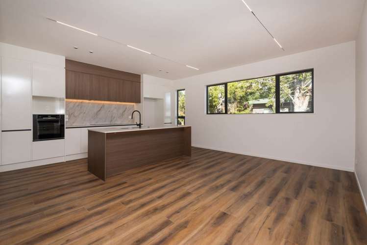 E/79 Archers Road Hillcrest_6
