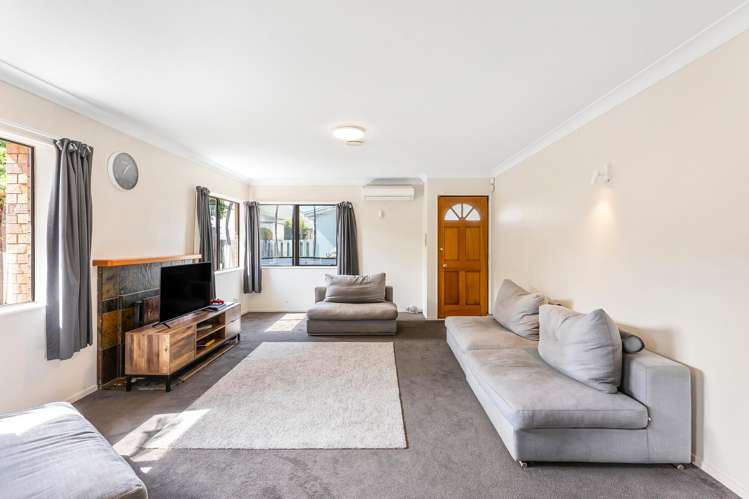 2/1 Laurie Avenue Papakura_6