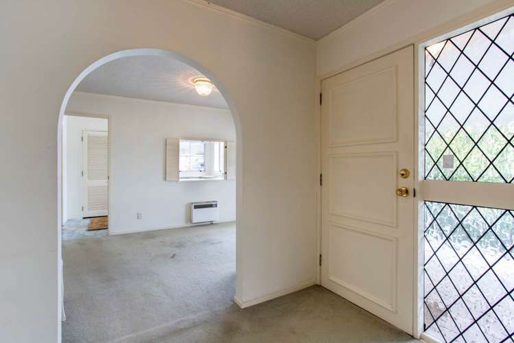 2/23 Heathcote Road Castor Bay_5