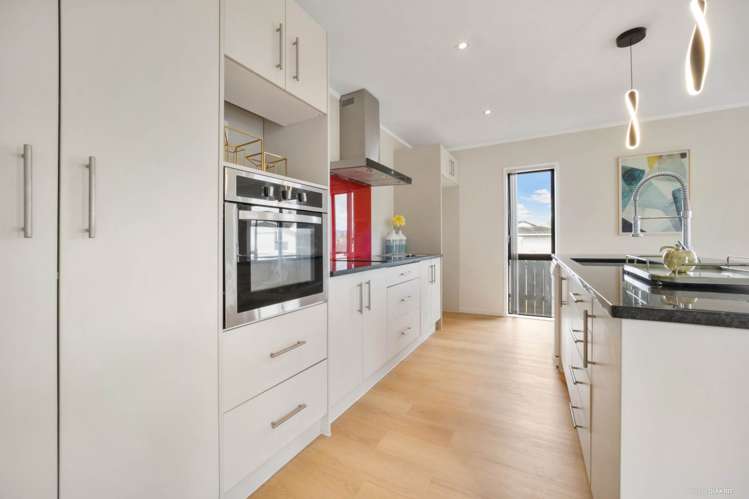 9A Alma Street Te Atatu South_3