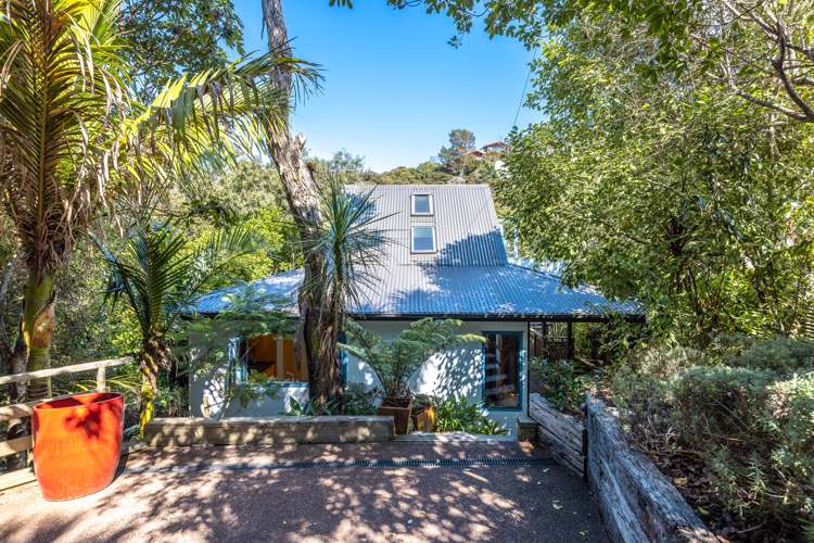 5 Hekerua Road Oneroa_0