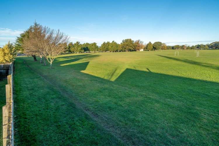 37 Oakley Crescent Hornby_15