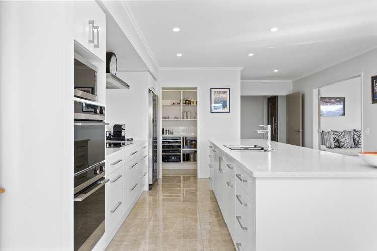 19 Alan Livingston Drive Cambridge_17