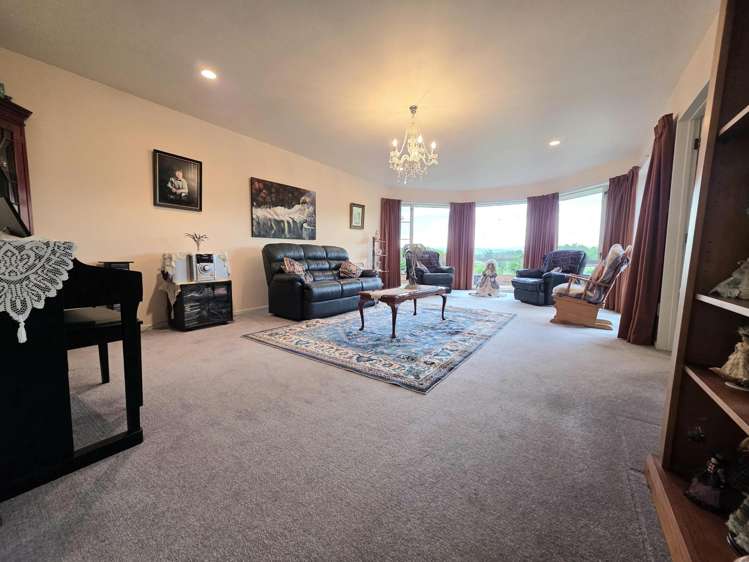 79 Maudes Road Deborah_19