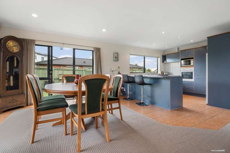 17 Lothian Brae Wattle Downs_3