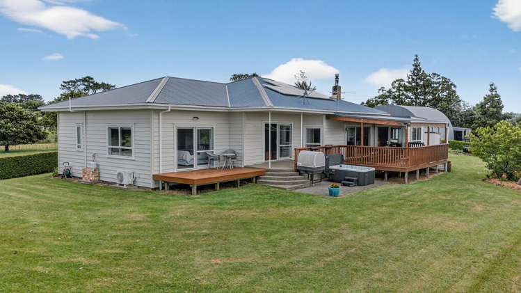 722 Awhitu Road Waiuku_22