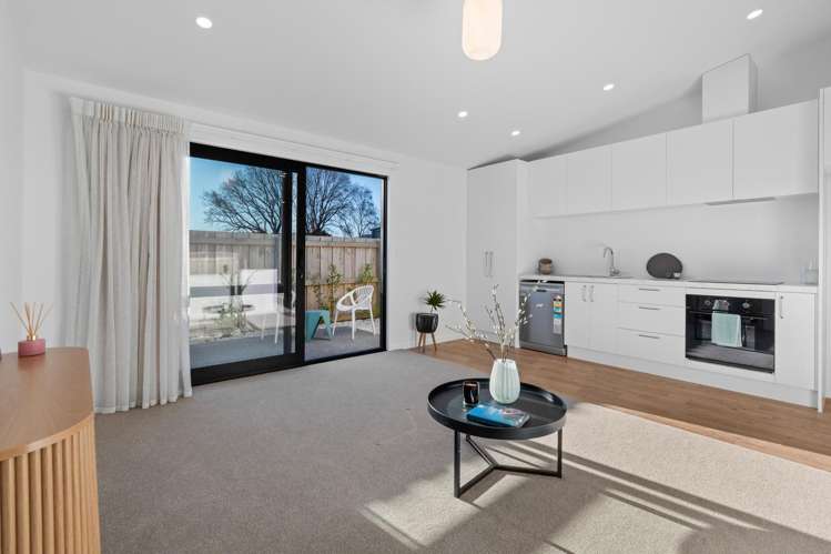 8/213 Gordon Road Mosgiel_1