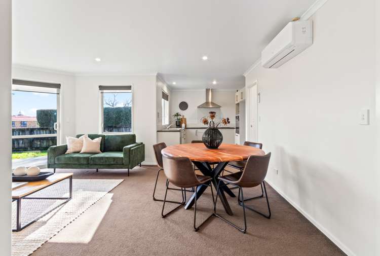 55A Houchens Road_2