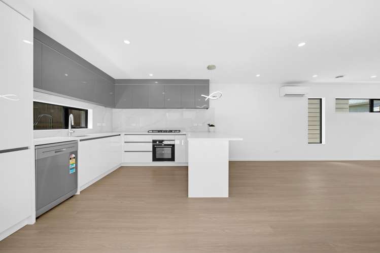 76B Swaffield Road_4