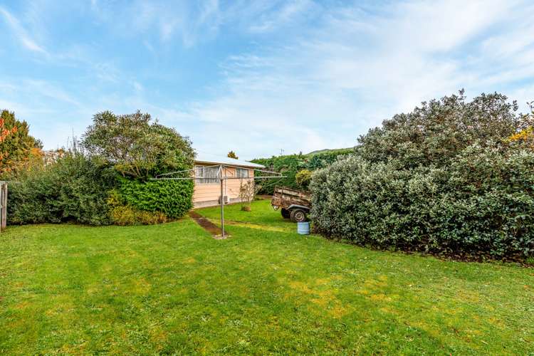 9 William Benton Street Featherston_14