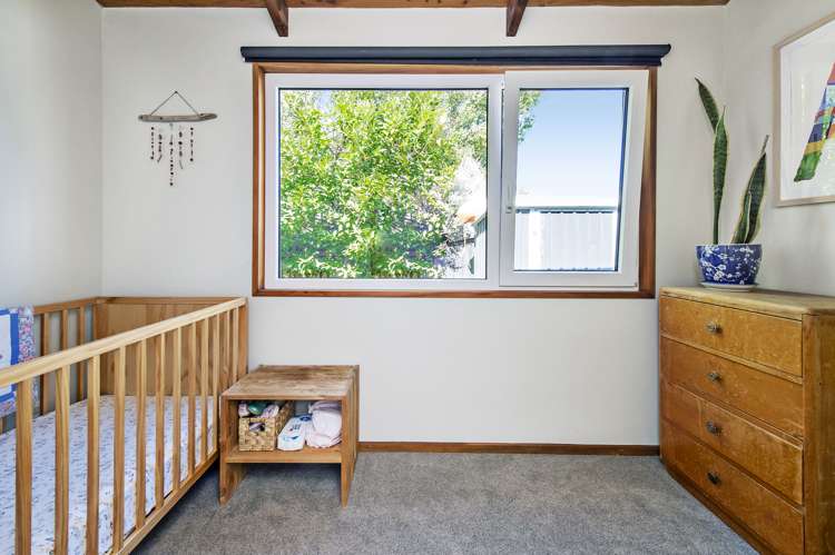 16 Ensors Place Waikuku Beach_16