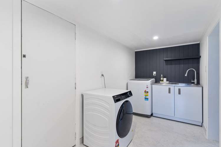 242 Henderson Valley Road Henderson_17