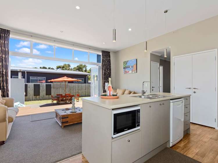 17 Seabreeze Road Mangawhai Heads_7