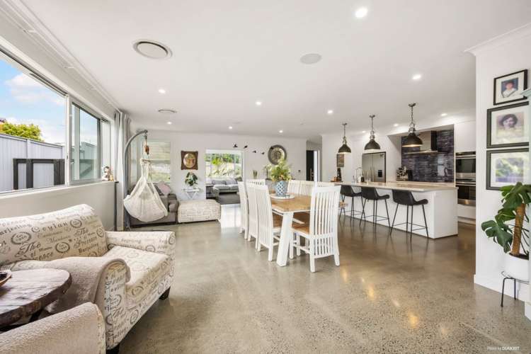 42 Boocock Crescent Orewa_1