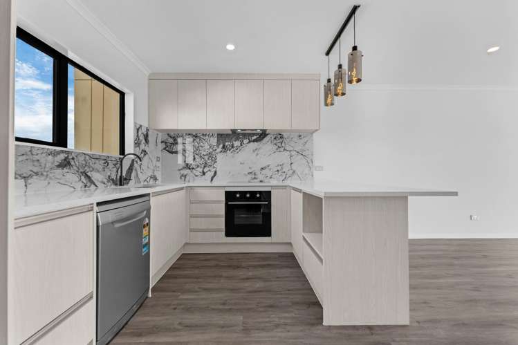10A & 10B White Road Manurewa_7