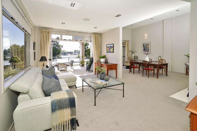 138 Lake Crescent Hamilton Lake_6