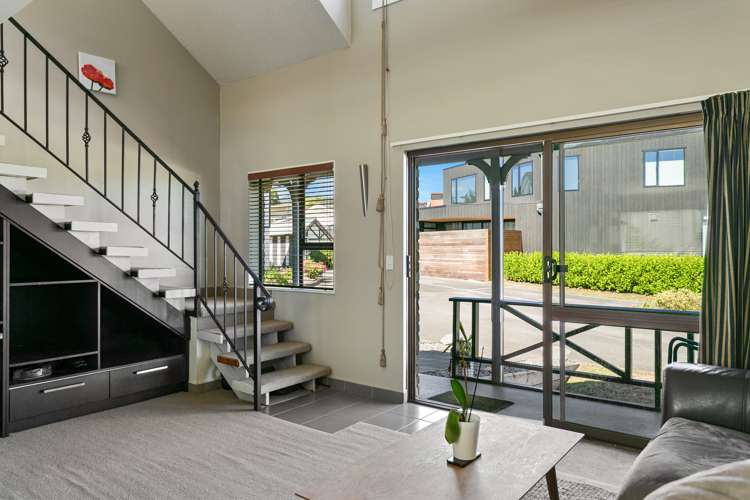 2/116 Lake Terrace Taupo_7