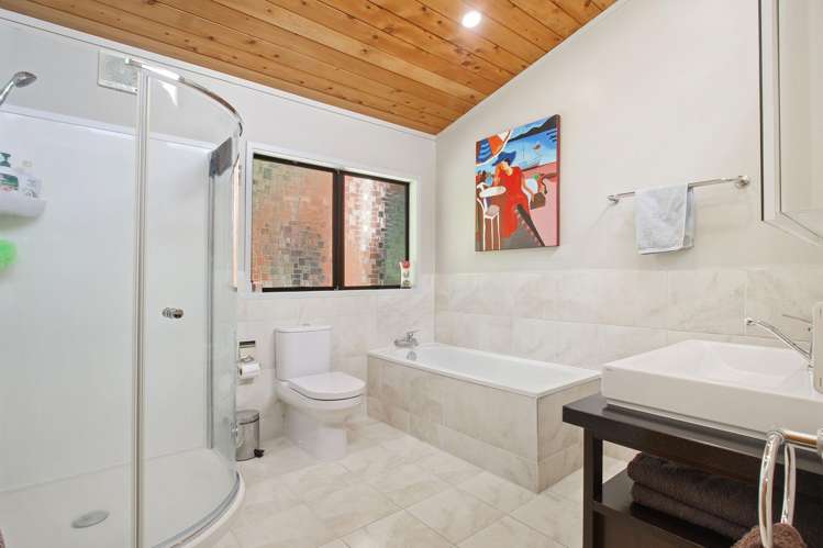 48 Opanuku Road Henderson Valley_9