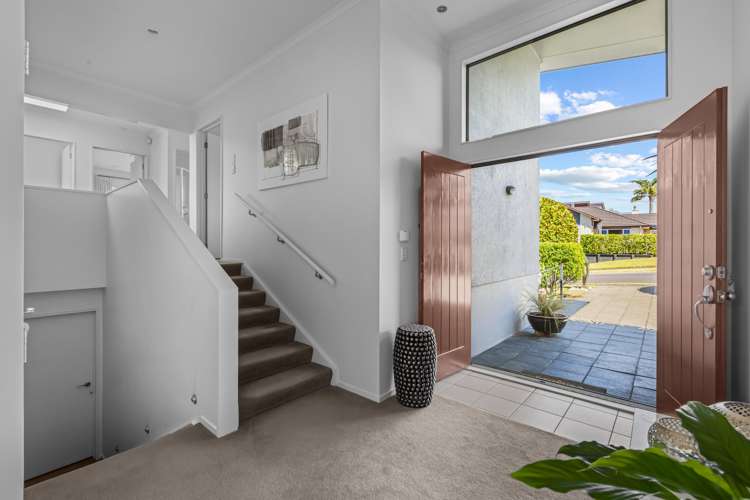 60 Chesterfield Way Orewa_14
