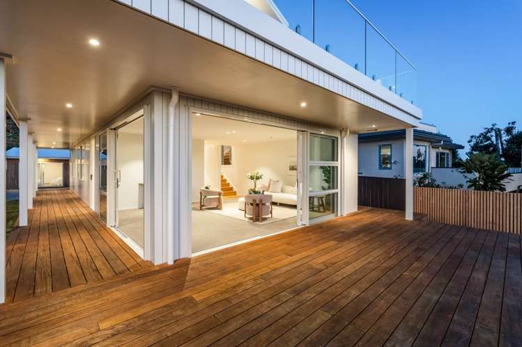 4 Ngatira Road Muriwai_23