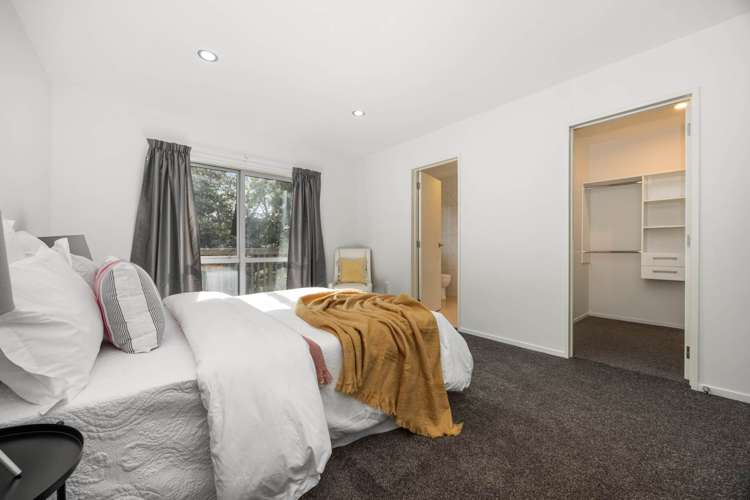 98 Tiriwa Drive Massey_10