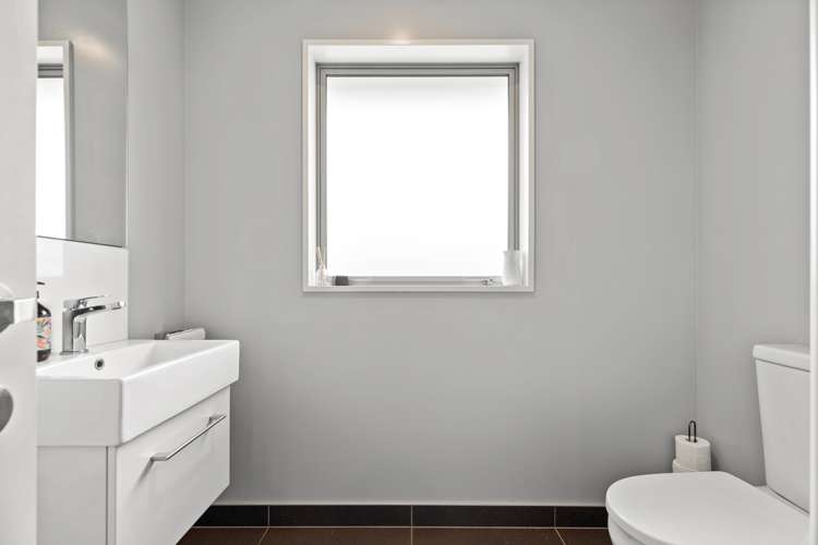 10 New Creek Mews Rolleston_12