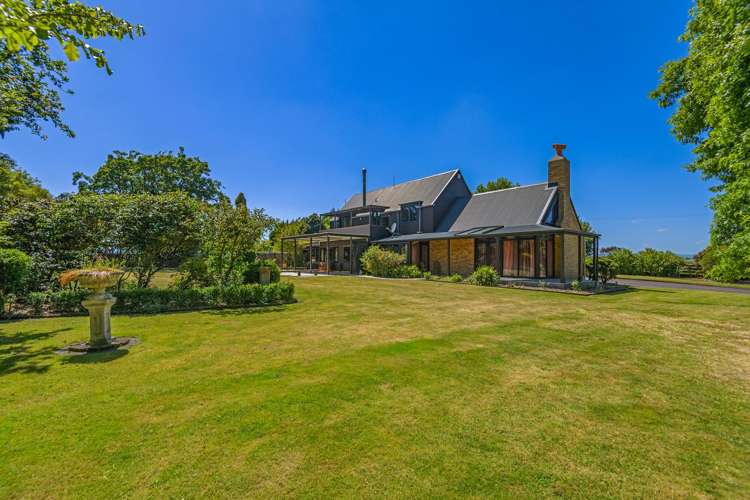 323 Reid Line East Colyton_31