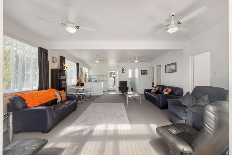 14 Caverhill Crescent Motunau_5