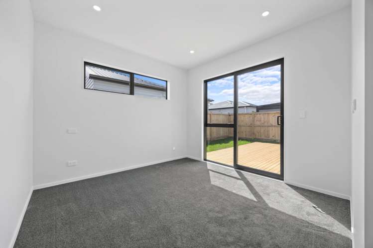 21 Tuwai Crescent Opaheke_15