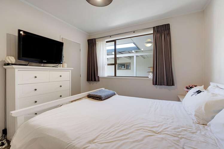 29 Sorrel Crescent Bucklands Beach_17