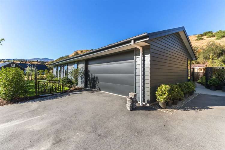 17 Sandford Terrace Lower Shotover_25