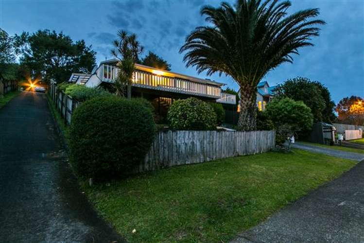 84 Captain Scott Road Glen Eden_15